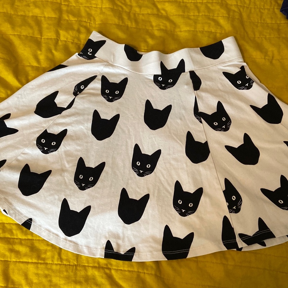 Black and Cream Cat print Skirt (Divided Small)